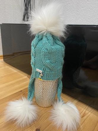 Čiapka a nákrčník, 54