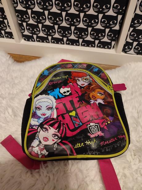Ruksak monster high, 