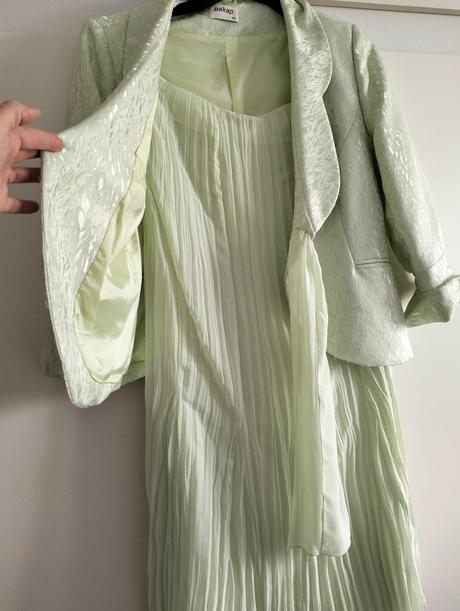 Suknovy kostým + top, 44