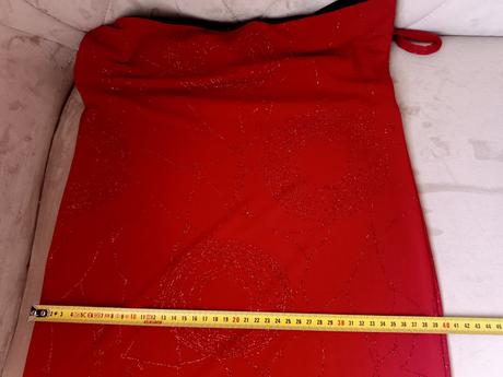 Spoločenské šaty, m