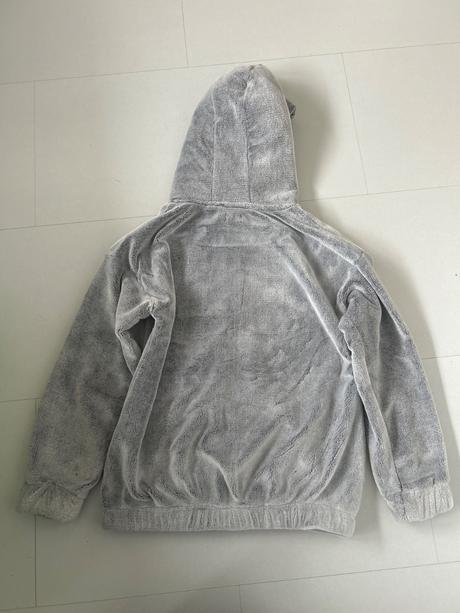 Chlpata mikina, next,152