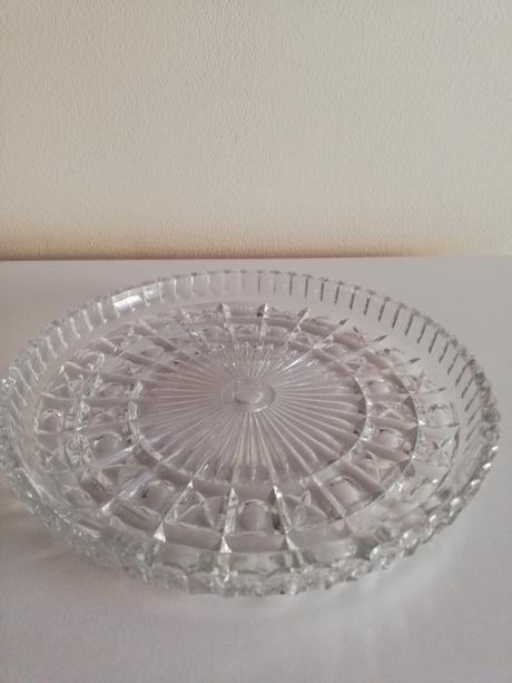 Sklenené brúsené tanieriky, 