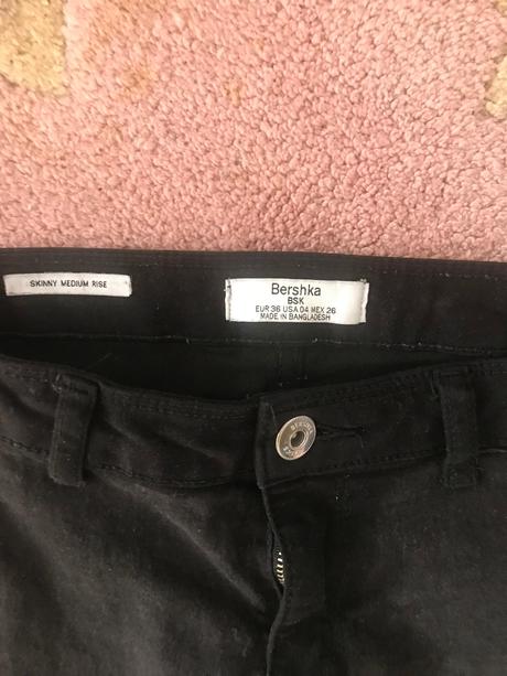 Roztrhané dzinsy, bershka,xs