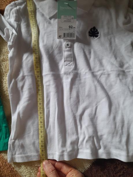 Tričká, in extenso,92