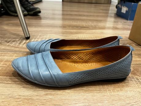 Celokožené balerínky, baťa,38