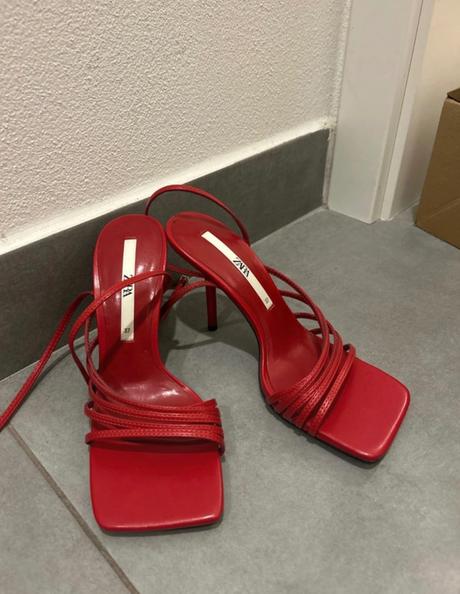 Sandale na opätku, zara,37