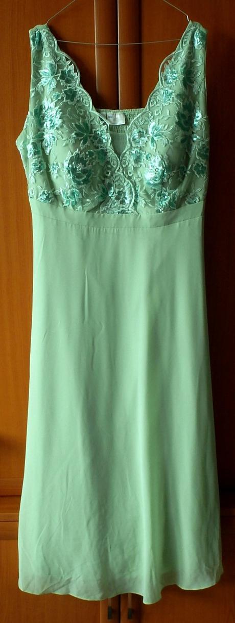 Šifónové šaty s flitrovanou výšikou, v.50/52/xxl, bonprix,46 - xxxl