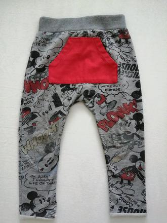 Pudlove tepláky mickey, 104