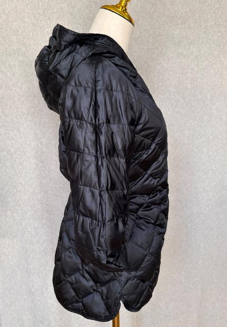 Max mara prešívaná bunda s kapucňou, 36