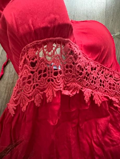 Letné červené šaty, s