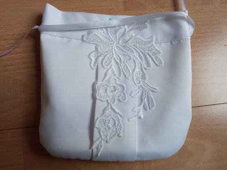 Šaty na prijímanie, 146