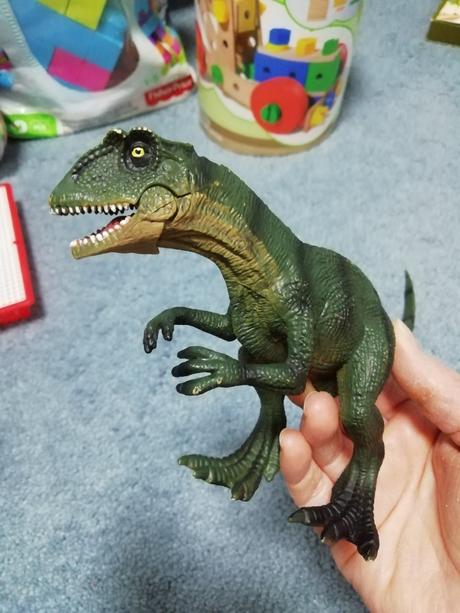 Hračky a hry za 2-3 eurá,