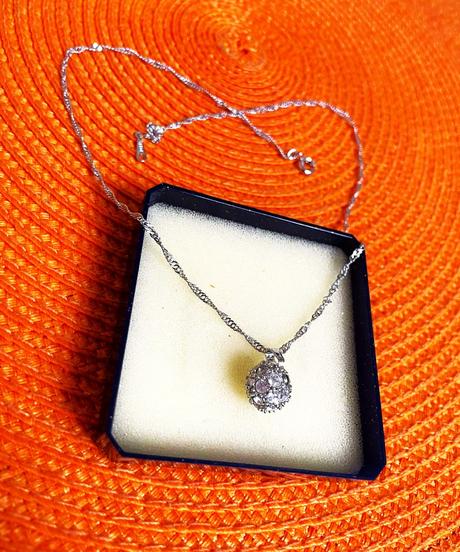 Vintage retiazka s príveskom, 