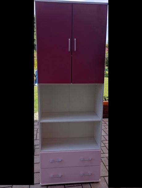 Kombinovaná skrinka, 