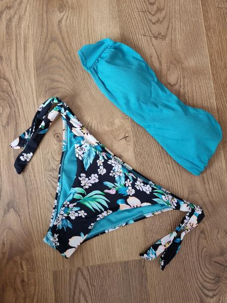 Zaujímavé plavky bez ramienok, m