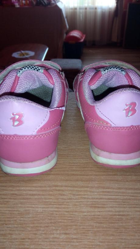 Tenisky pre dievčatko veľkosť 29, 29