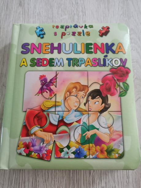 Kniha s puzzle snehulienka, 