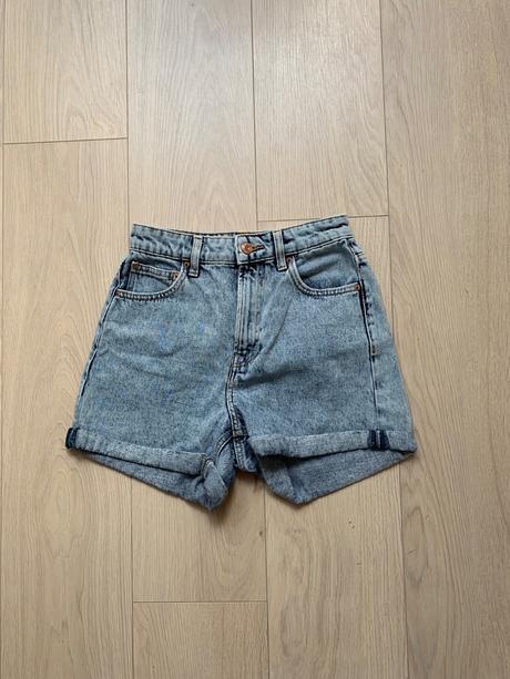 Kraťasy zn. bershka, bershka,34