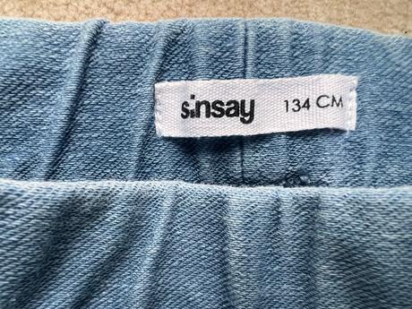 Legíny riflového vzhľadu rozšírené na spodu, sinsay,134