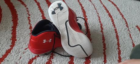 Under amour, under armour,40