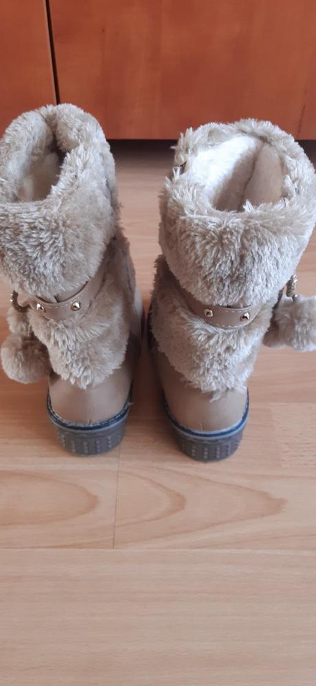 Čižmičky na zimu, 33