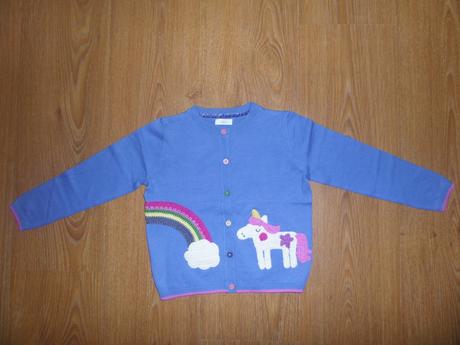 Sveter s jednorožcom, next,104