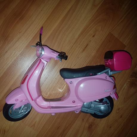 Barbie motorka, 