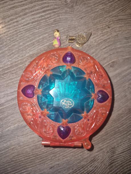 Polly pocket bluebird,