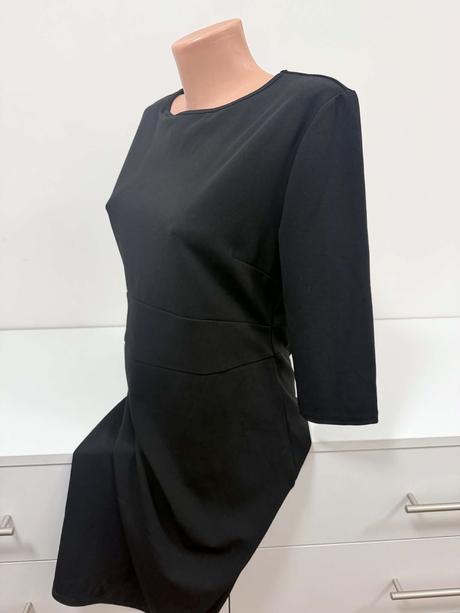 Elegantné čierne šaty mierne elastické, xl