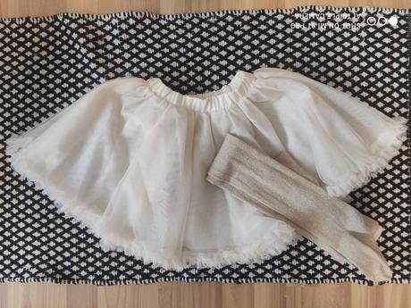 Zlato trblietava sukňa plus pančuchy, 122