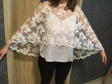 Hackovany prehoz k šatám, 