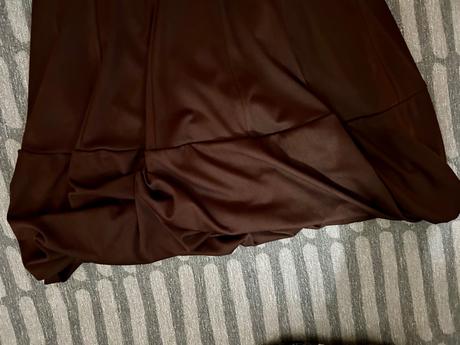 Krásne slávnostné šaty, 38