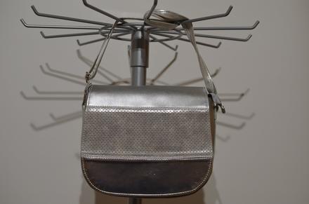 Strieborná kabelka, 