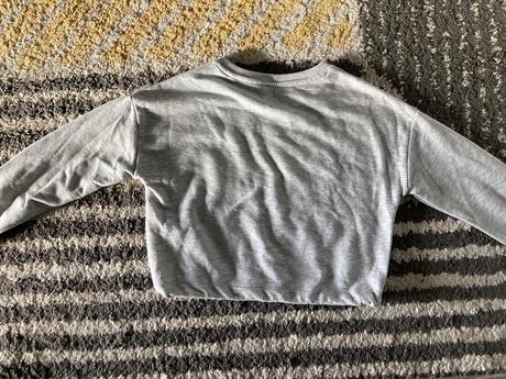 Mikinka s číslom, c&a,140