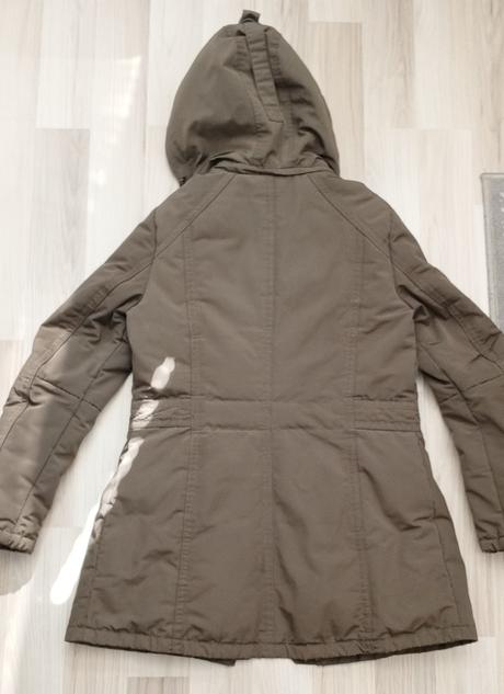 Dievčenská zimná bunda, 32