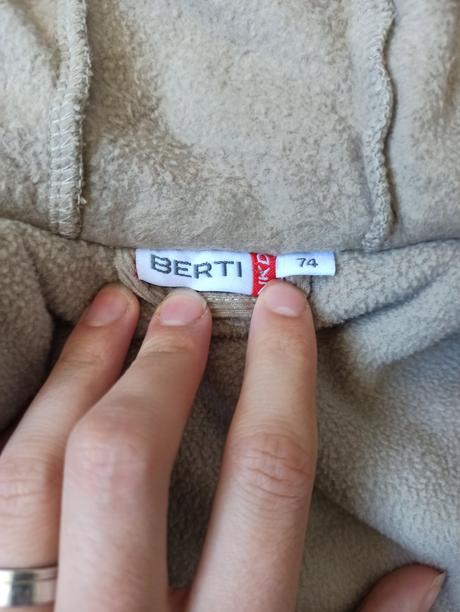 Teplá bundička, 74