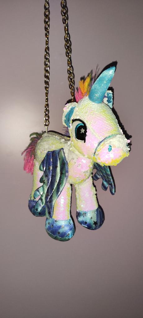 Kabelka jednorožec,