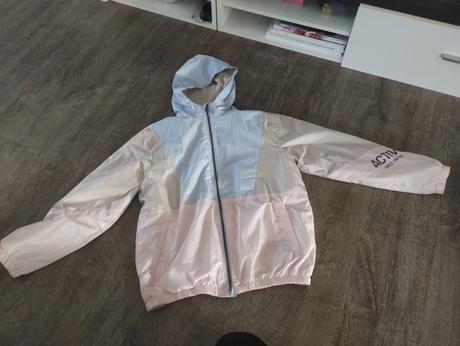 Prechodná vetrovka, takko,158