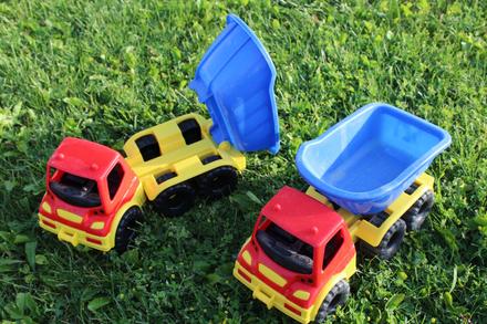 Veľké nákladné autá aj pre dvojčatá, 