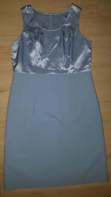 Bledučko modré šaty s bolerkom, 42