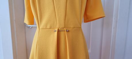 Žlté šaty, orsay,42