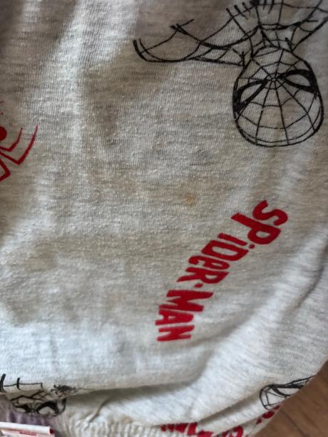 Balík oblečenia, 104–116