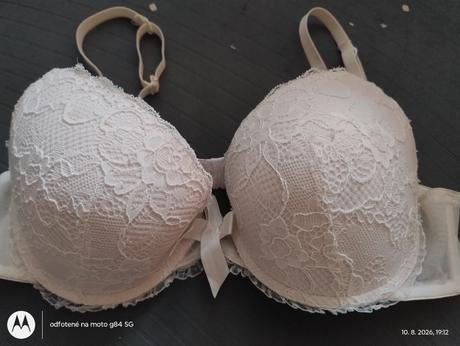Podprsenka push up, 80