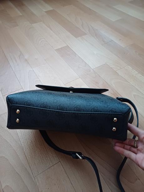 Guess kabelka, guess