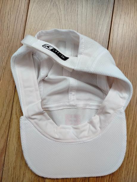 Šiltovky a letne klobuciky, <50