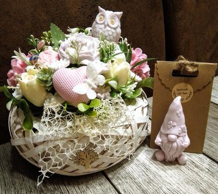 Voňavá mydlová kytica s hortenziami,