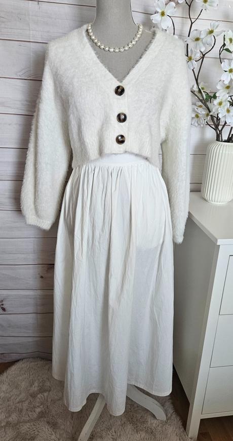 Krásny huňatý svetrík bershka, bershka,s