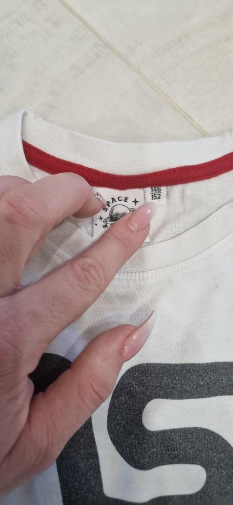 Trička v- 140/146, sinsay,146