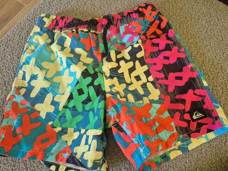 Bombastické prenádherné plavky, quiksilver,146