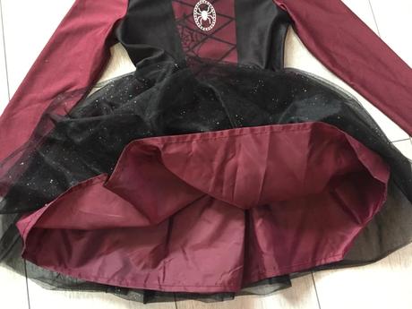 Dievčensky kostym čarodejnica,